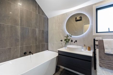 Photo of property in 52b Mcfaddens Road, St Albans, Christchurch, 8052