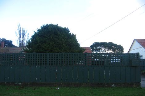 Photo of property in 17 Waiwhetu Road, Waiwhetu, Lower Hutt, 5010