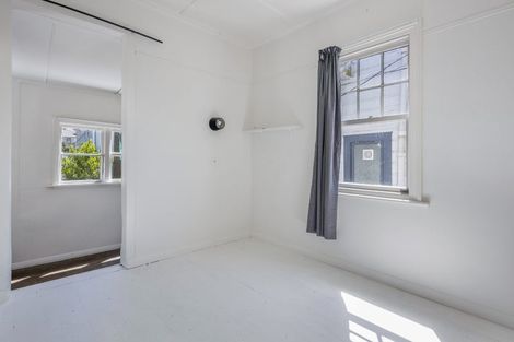 Photo of property in 145 Aro Street, Aro Valley, Wellington, 6021