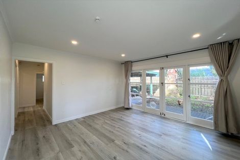 Photo of property in 1/405 East Coast Road, Mairangi Bay, Auckland, 0630