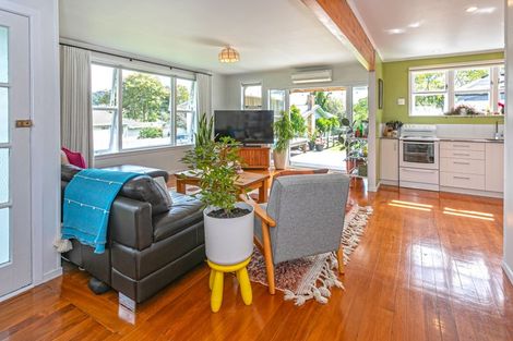 Photo of property in 335 Edward Street, Coromandel, 3506