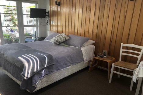 Photo of property in 2 Maungawhare Place, Otumoetai, Tauranga, 3110