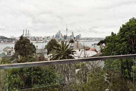 Photo of property in 3/47 Clarence Street, Devonport, Auckland, 0624