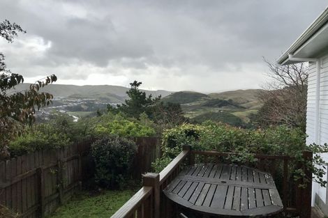 Photo of property in 125 Mark Avenue, Grenada Village, Wellington, 6037