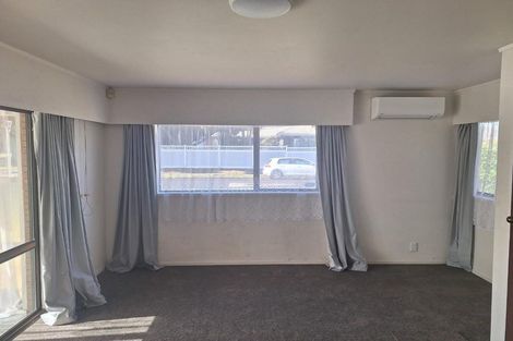 Photo of property in 32 Fairview Road, Papatoetoe, Auckland, 2025