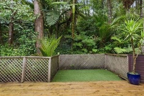 Photo of property in 2/48 Park Hill Road, Birkenhead, Auckland, 0626