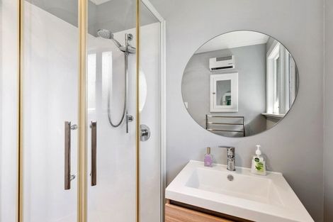 Photo of property in 67 Coopers Road, Dallington, Christchurch, 8061