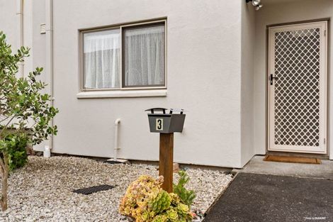 Photo of property in 3 Vitex Lane, Henderson, Auckland, 0612