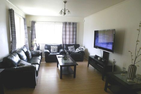 Photo of property in 33 Universal Drive, Henderson, Auckland, 0610