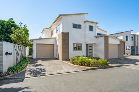 Photo of property in 5 Latimer Way, Petone, Lower Hutt, 5012