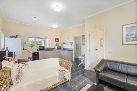 Photo of property in 160 Cook Drive, Whitianga, 3510