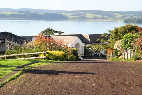 Photo of property in 14 Jolyn Place, Cockle Bay, Auckland, 2014