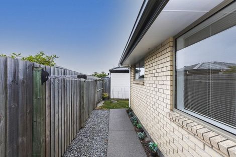 Photo of property in 2/67 Marshland Road, Shirley, Christchurch, 8061