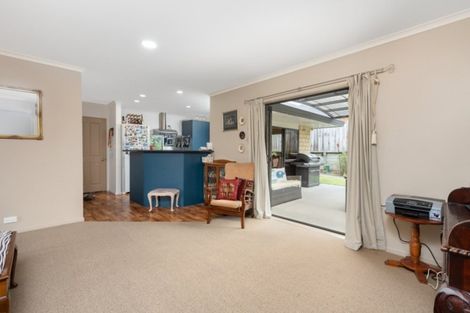 Photo of property in 5 Buxton Place, Ohauiti, Tauranga, 3112