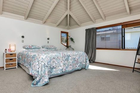 Photo of property in 14 Asbury Crescent, Campbells Bay, Auckland, 0630