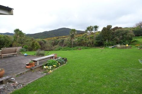 Photo of property in 6 Otamarau Grove, Maungaraki, Lower Hutt, 5010