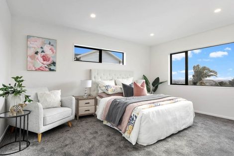 Photo of property in 6b Dalwhinnie Parade, Highland Park, Auckland, 2010