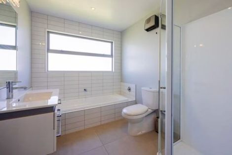 Photo of property in 18 Clutha Place, Wanaka, 9305