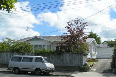 Photo of property in 134 Queen Street, Northcote Point, Auckland, 0627