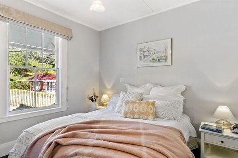 Photo of property in 7 Omar Street, Khandallah, Wellington, 6035