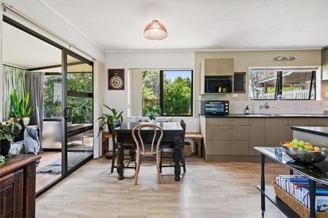 Photo of property in 30 Seagrove Road, Waiau Pa, Pukekohe, 2679