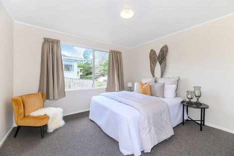 Photo of property in 27 Lavery Place, Sunnynook, Auckland, 0632