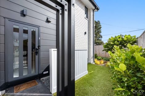 Photo of property in 2a Avon Street, Waterloo, Lower Hutt, 5011