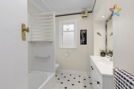 Photo of property in 39 Raukawa Street, Stokes Valley, Lower Hutt, 5019