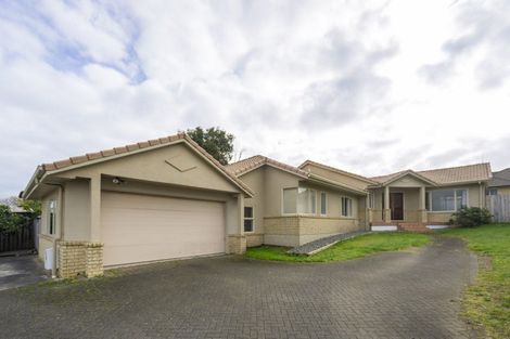 Photo of property in 9 Burleigh Place, Rototuna, Hamilton, 3210