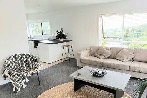 Photo of property in 3/123 Birkdale Road, Birkdale, Auckland, 0626