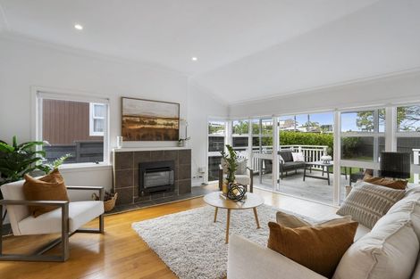 Photo of property in 2/159 Mokoia Road, Birkenhead, Auckland, 0626