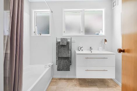 Photo of property in 7 Birch Hill Place, Dinsdale, Hamilton, 3204