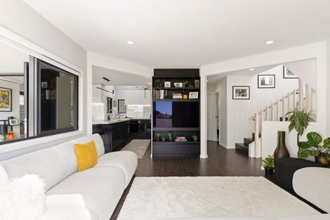 Photo of property in 107 Pacific View Drive, Whangamata, 3620