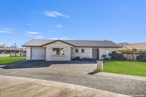 Photo of property in 18 Gilligan Close, College Estate, Whanganui, 4500