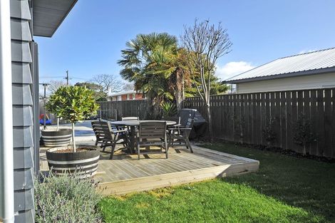 Photo of property in 15 Trump Place, Kelvin Grove, Palmerston North, 4414