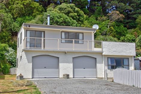 Photo of property in 72 Lake Ferry Road, Lake Ferry, Featherston, 5772