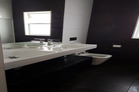 Photo of property in 31 Norwood Road, Bayswater, Auckland, 0622