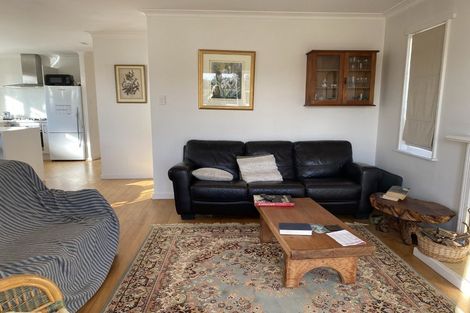 Photo of property in 31 Gladstone Road, Northcote, Auckland, 0627