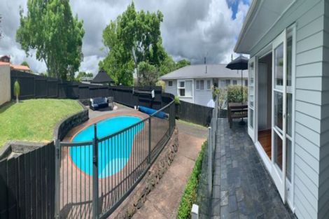 Photo of property in 10 Yeoman Place, Howick, Auckland, 2014