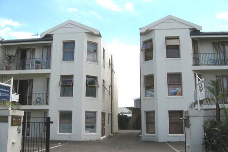 Photo of property in 2/13 Wynyard Street, Devonport, Auckland, 0624