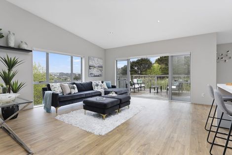 Photo of property in 141a Arran Road, Browns Bay, Auckland, 0630