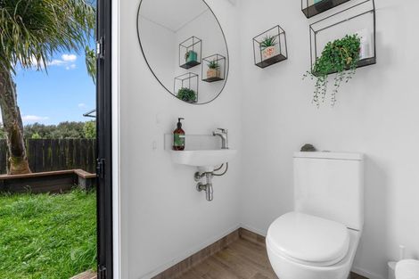 Photo of property in 11/22 Ashley Place, Papamoa Beach, Papamoa, 3118