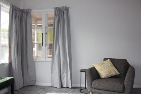 Photo of property in 1/48 Seabrook Avenue, New Lynn, Auckland, 0600