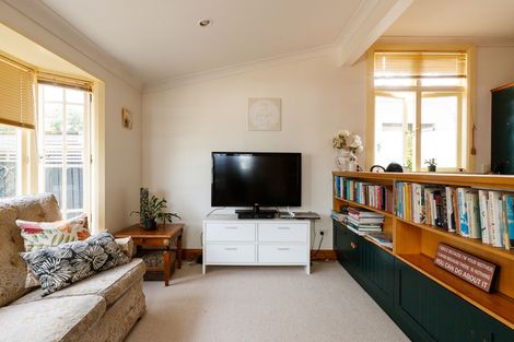 Photo of property in 51 Dahlia Street, Palmerston North, 4410