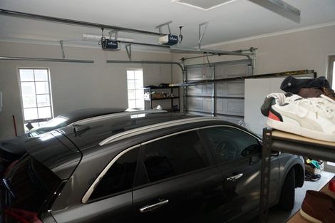 Photo of property in 24 Leburn Crescent, Flat Bush, Auckland, 2016