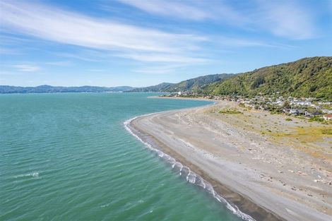 Photo of property in 432 Muritai Road, Eastbourne, Lower Hutt, 5013