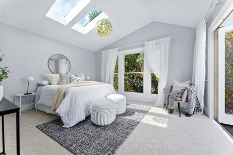 Photo of property in 14 Eversleigh Road, Belmont, Auckland, 0622