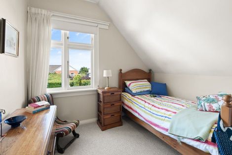 Photo of property in 5 Belgrave Crescent, Kaikorai, Dunedin, 9010