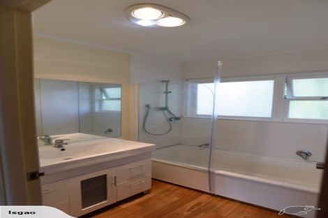 Photo of property in 2/81 Cardiff Road, Pakuranga, Auckland, 2010