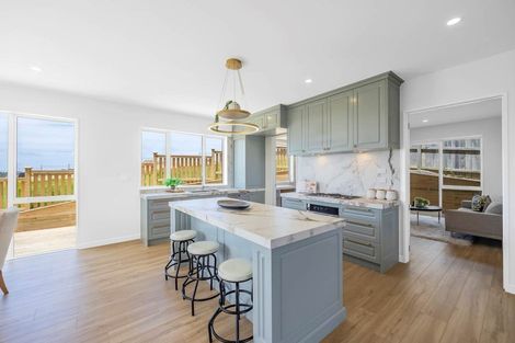 Photo of property in 42 Takurua Terrace, Orewa, 0931